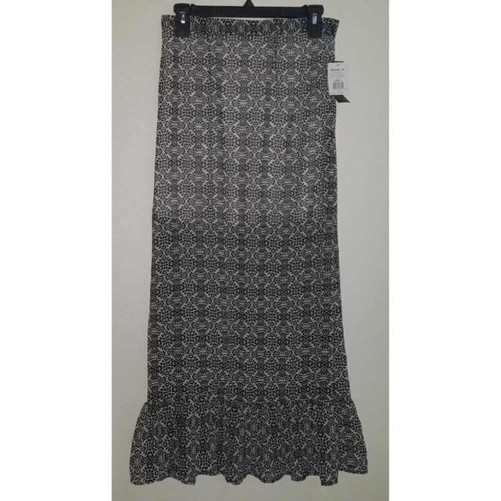 NWT Heart Soul Long Sheer Skirt Black Ivory Ruffled Hem Short Lining Size XS